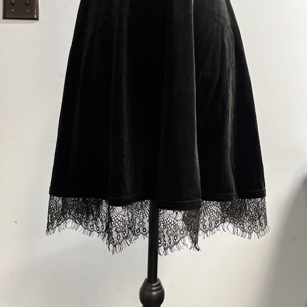 Black Velvet Dress Babydoll Lace Trim Mini Size M Celestial‎ Witchy Whimsigoth - Picture 5 of 11